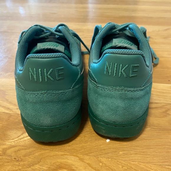 NEW Nike Field General Evergreen Aura - Picture 5 of 6
